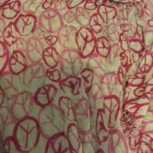Scarf peace signs